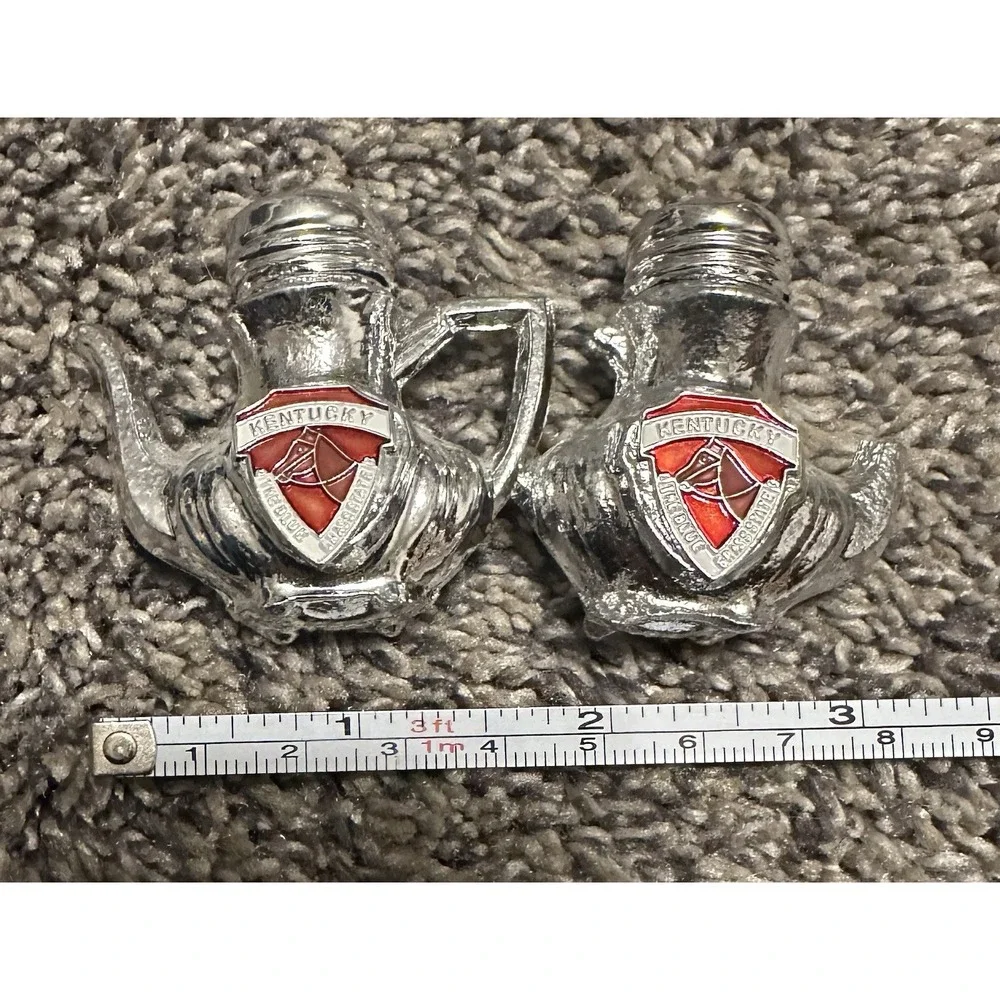 Vintage Salt & Pepper Shakers Kentucky Mini Tea Coffee Pots Miniature